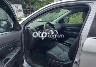 Mitsubishi Outlander cần bán nhnah e oto gia đình đi 2015 - cần bán nhnah e oto gia đình đi