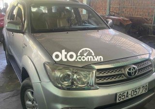 Toyota Fortuner cần bán xe Fotuner 2.7 Lít tự động 2009 - cần bán xe Fotuner 2.7 Lít tự động
