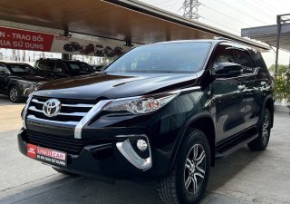 Toyota Fortuner 2020 - Xe lướt, màu đen