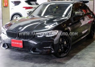 BMW 330i 2019 - Màu đen, nhập khẩu số tự động