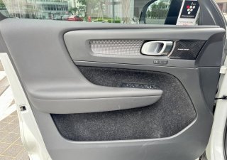 Volvo XC40 2019 - Màu trắng/nội thất đen