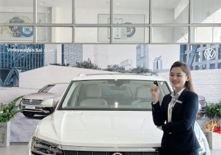 Volkswagen Touareg 2023 - Màu trắng có xe xem tại VW Sài Gòn - Mua xe Đức tặng du lịch Châu Âu