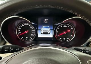 Mercedes-Benz GLC 250 2017 - Màu đen