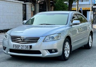 Toyota Camry 2009 - Màu bạc