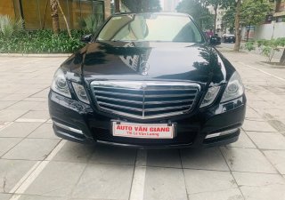 Mercedes-Benz E250 2012 - Đăng ký 2012, còn mới, giá tốt 565tr
