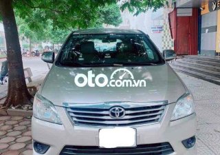 Toyota Innova chính chủ bán  bản V cao cấp nhất 2012 - chính chủ bán Innova bản V cao cấp nhất