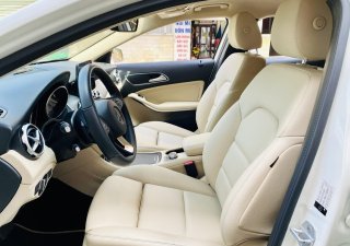 Mercedes-Benz GLA 200 2017 - Xe màu trắng