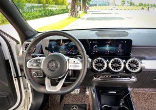Mercedes-Benz GLB 200 2023 - Đủ màu, sẵn xe giao ngay Noel, quà tặng cực lớn