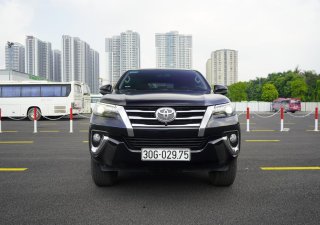 Toyota Fortuner 2019 - Số tự động máy dầu