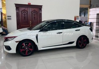 Honda Civic 2018 - Nhập khẩu nguyên chiếc, thiết kế thể thao mạnh mẽ
