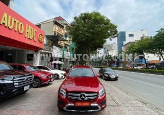 Mercedes-Benz GLC 200 2018 - Màu đỏ