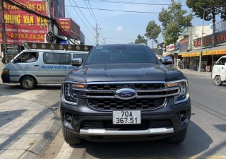 Ford Everest 2022 - Cần bán gấp