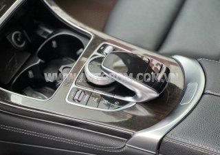 Mercedes-Benz GLC 200 2019 - Đỏ nội thất đen