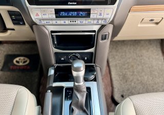 Toyota Land Cruiser Prado 2020 - Màu đen, nhập khẩu
