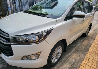 Toyota Innova 2019 - Màu trắng, xe gia đình