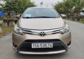 Toyota Vios 2014 - Xe màu bạc 
