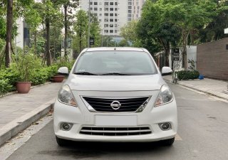 Nissan Sunny 2017 - Màu trắng biển Hà Nội
