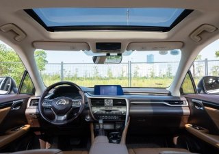 Lexus RX 200 2017 - Xe màu trắng, xe nhập số tự động