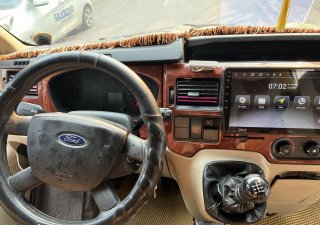Ford Transit 2015 - Xe đẹp đi giữ gìn