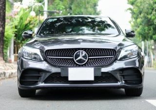 Mercedes-Benz C300 2020 - Màu xám