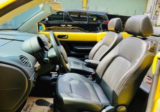 Volkswagen Beetle 2007 - Màu vàng, nhập khẩu nguyên chiếc