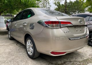 Toyota Vios 2020 - Số tự động, đời cuối 2020, bản model mới, xe 1 chủ mua mới gia đình sử dụng. Xe còn zin, biển phố không mất 20tr