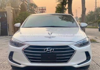 Hyundai Elantra 2018 - Màu trắng, giá chỉ 445 triệu