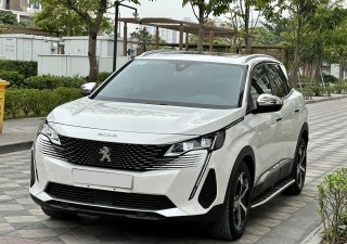 Peugeot 3008 2022 - Xe màu trắng