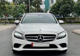 Mercedes-Benz C200 2019 - Xe đẹp, giá tốt, hỗ trợ trả góp 70%, xe trang bị full options