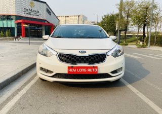 Kia K3 2014 - Xe màu trắng