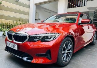 BMW 320i 2019 - Xe màu đỏ số tự động