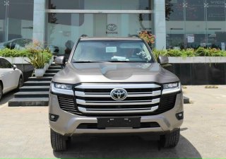 Toyota Land Cruiser LC300 2023 - Bán xe Toyota Landcruiser LC300 nhập mới 100% sản xuất năm 2023