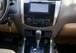 Nissan Navara 2018 - Một cầu số tự động