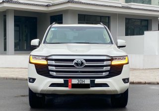 Toyota Land Cruiser 2021 - Xe như mới, xuất hoá đơn cao