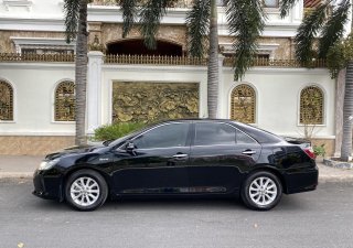 Toyota Camry 2016 - Xe gia đình sử dụng kĩ, hoạt động êm ái