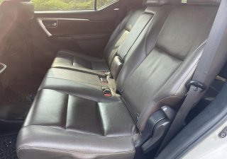 Toyota Fortuner 2020 - Màu trắng số tự động