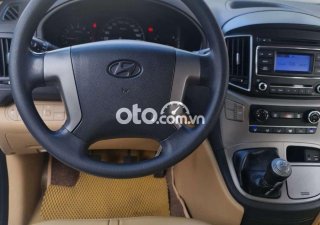 Hyundai Grand Starex Huyndai H1 9 chỗ máy xăng siêu rộng nguyên zim 2016 - Huyndai H1 9 chỗ máy xăng siêu rộng nguyên zim