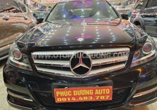 Mercedes-Benz C200 2012 - Màu đen, 500tr