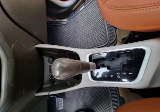 Kia Morning 2016 - Xe màu đỏ
