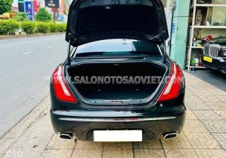 Jaguar XJ series 2014 - Màu đen, nhập khẩu nguyên chiếc số tự động