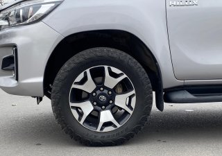 Toyota Hilux 2019 - 2 cầu