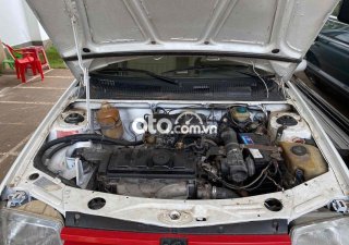 Peugeot 205 Bán   của Pháp thập niên 80. 1989 - Bán Peugeot 205 của Pháp thập niên 80.