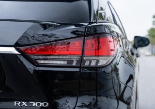 Lexus RX 300 2019 - Cần bán xe màu đen