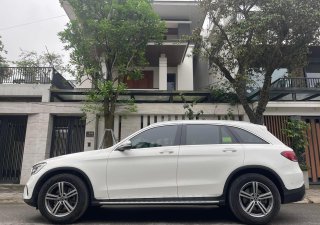 Mercedes-Benz GLC 200 2021 - Xe cực mới