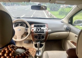 Nissan Grand livina  Grand Luvina - AT 1.8 - 2010 2010 - Nissan Grand Luvina - AT 1.8 - 2010