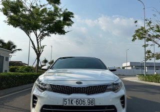 Kia Optima 2016 - Màu trắng