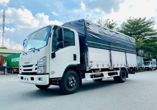Isuzu 2023 - Xe 3t5 thùng bạt dài 5m2 KM 20tr tiền mặt, cam hành trình, bao da tay lái thảm lót sàn.