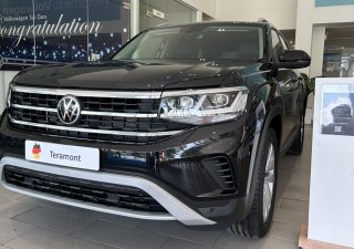 Volkswagen Teramont Teramont đen nội thất đen 2022 - Bán Volkswagen Teramont Đen demo odo vài ngàn, xe như mới ít trầy sướt