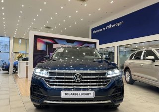 Volkswagen Touareg 2023 - Màu xanh dương Meloe Crystal Effect đang có 1 chiếc xe tại Vw Sài Gòn có thể giao ngay trong tháng 6/2023