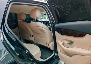 Mercedes-Benz GLC 200 2020 - Giá chỉ 1 tỷ 390 triệu